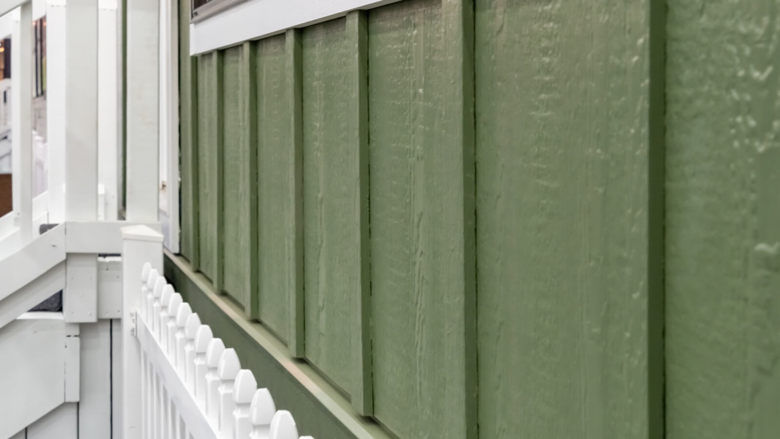 Vertical panel Vertical panel siding