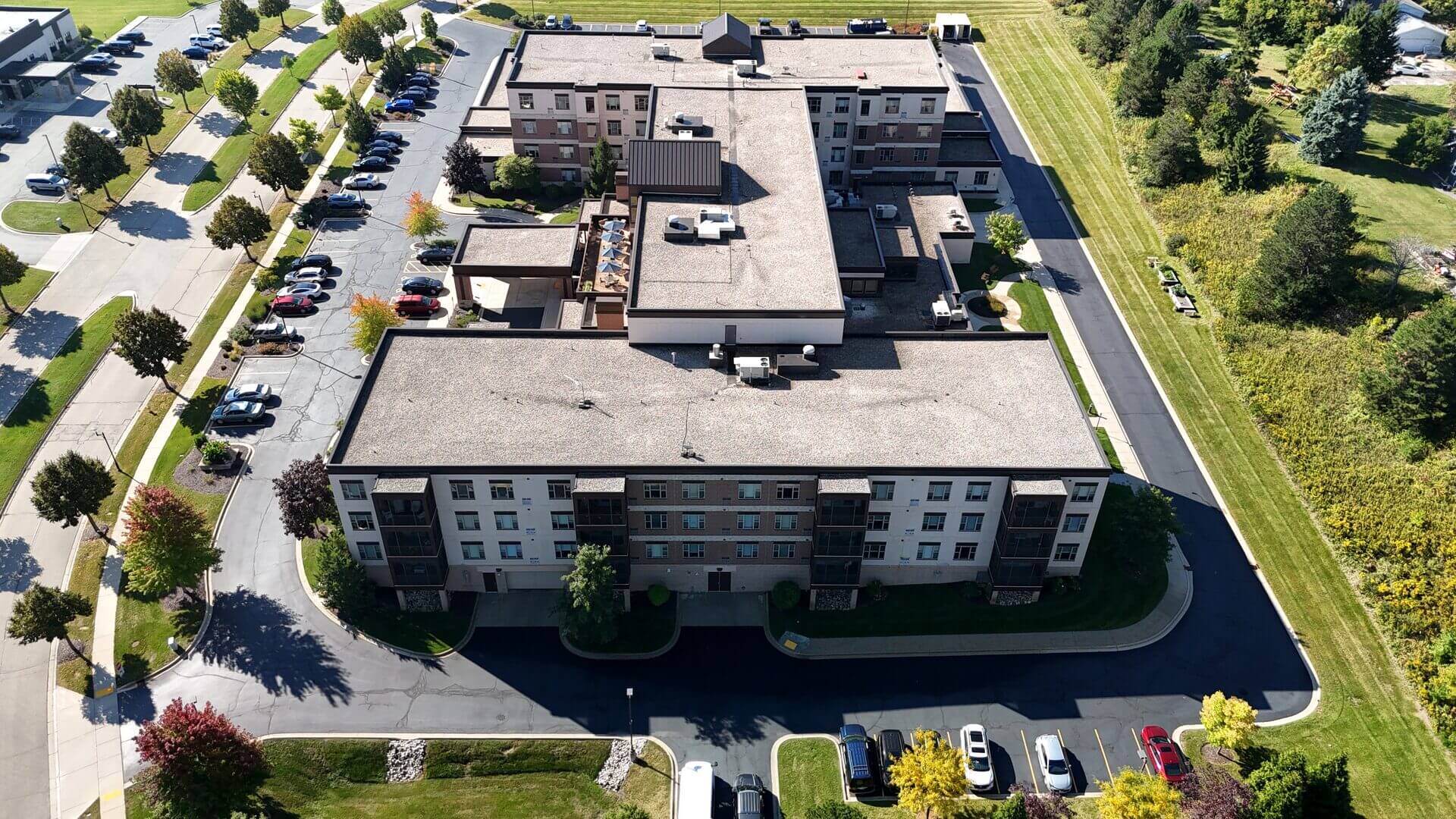 commercial building in west bend, wi